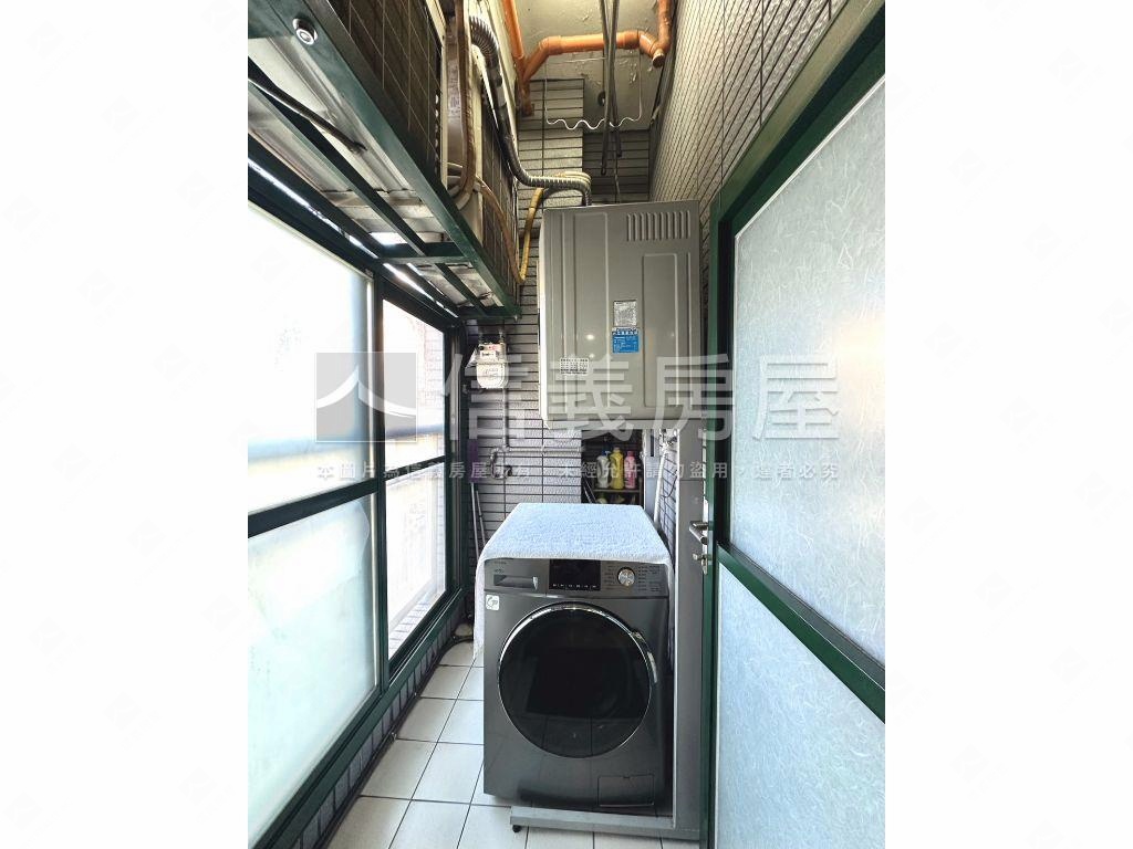 國揚天情挑高裝潢２＋２房屋室內格局與周邊環境