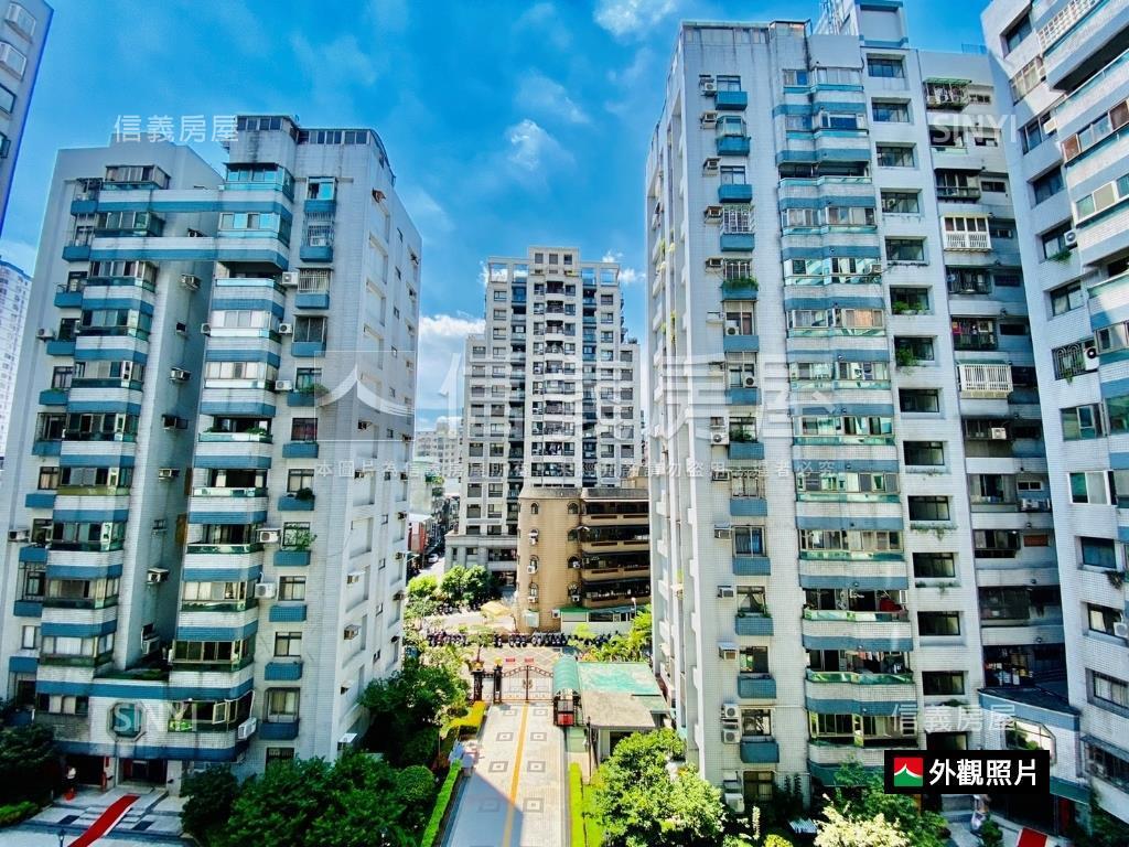 明星海山學區三房坡平車位房屋室內格局與周邊環境