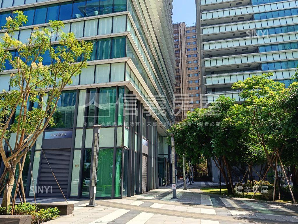 南港捷運站正出口商辦房屋室內格局與周邊環境