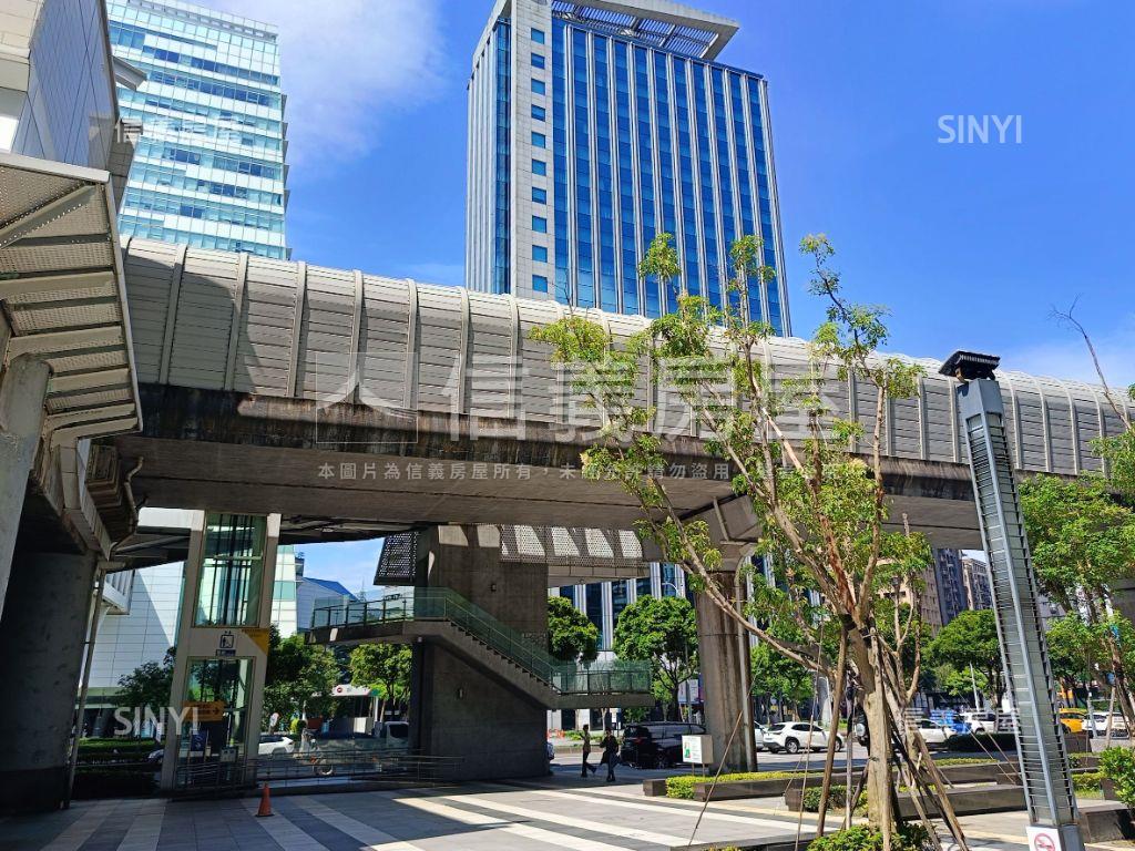 南港捷運站正出口商辦房屋室內格局與周邊環境