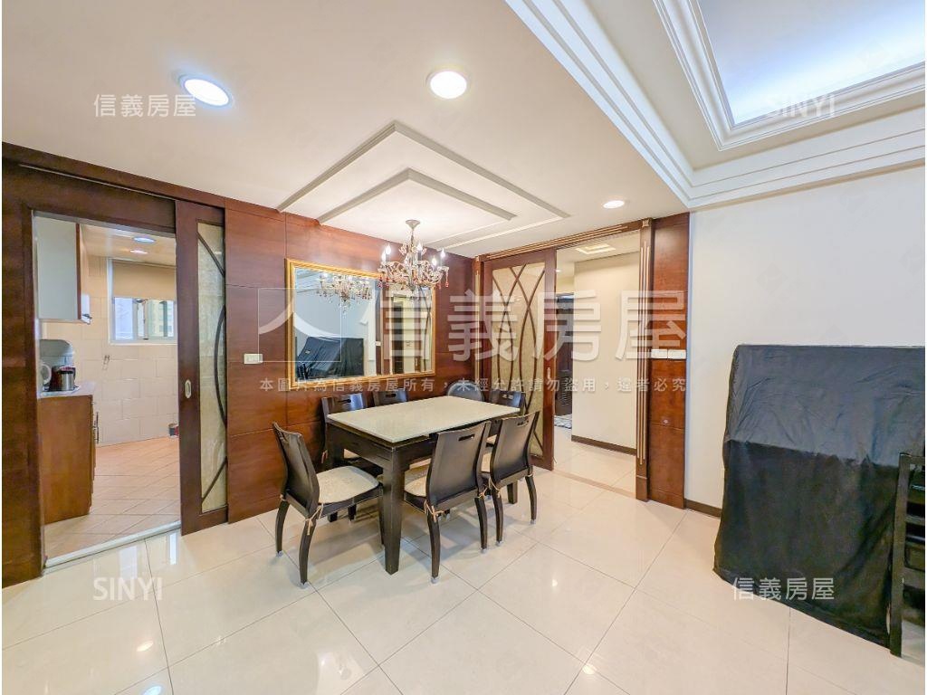 Ａ９裝潢四房車房屋室內格局與周邊環境