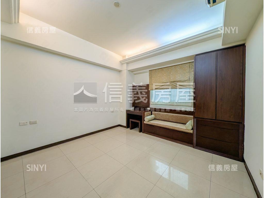 Ａ９裝潢四房車房屋室內格局與周邊環境