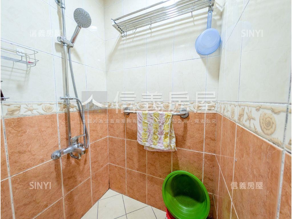 Ａ９裝潢四房車房屋室內格局與周邊環境