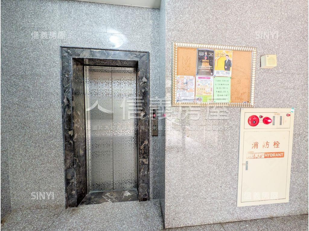 Ａ９裝潢四房車房屋室內格局與周邊環境