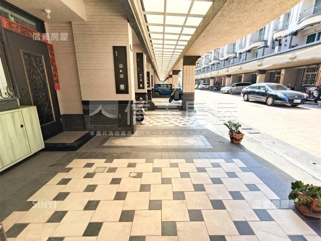 青埔花町墅輕屋齡六房車墅房屋室內格局與周邊環境