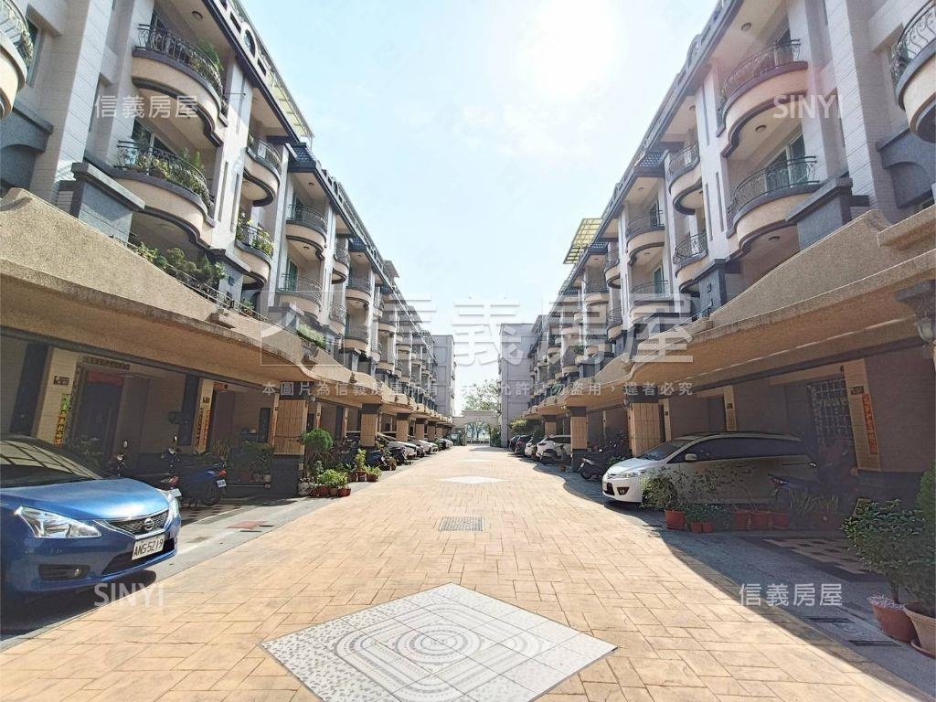 青埔花町墅輕屋齡六房車墅房屋室內格局與周邊環境