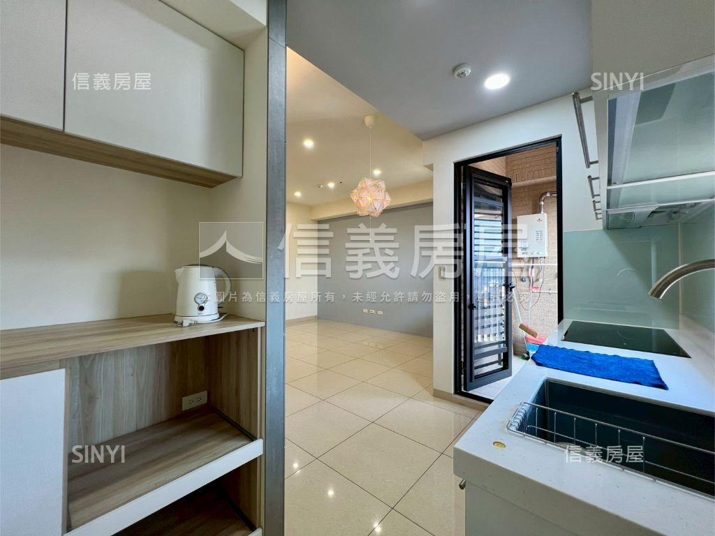 鑫光燦爛十六樓房屋室內格局與周邊環境