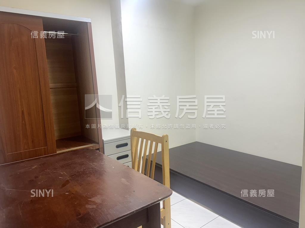 竹林路３９巷貳樓房屋室內格局與周邊環境