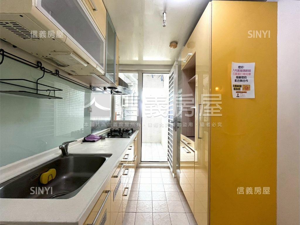 ｛幸福商圈｝彩虹精美三房房屋室內格局與周邊環境