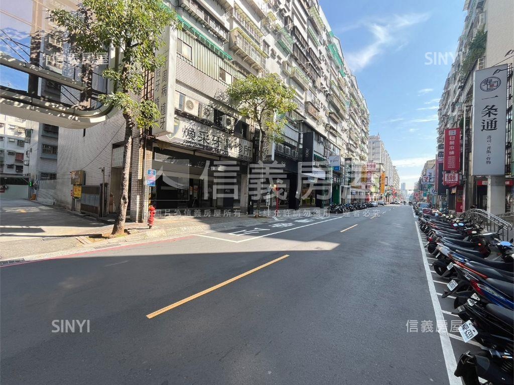 ｛幸福商圈｝彩虹精美三房房屋室內格局與周邊環境