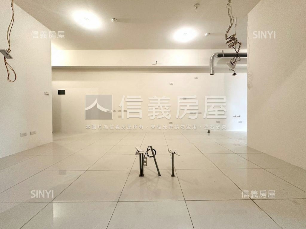永翠漾兩衛平面車位房屋室內格局與周邊環境
