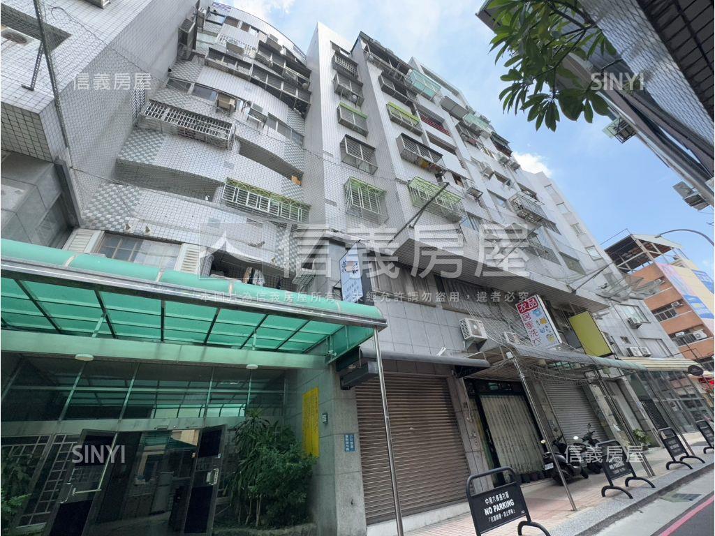 西屯電梯邊間雙陽台二房房屋室內格局與周邊環境