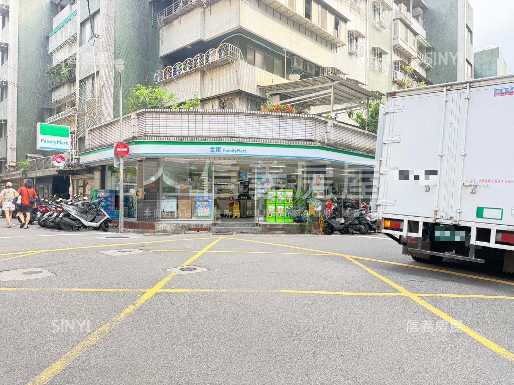近比漾廣場典雅居房屋室內格局與周邊環境