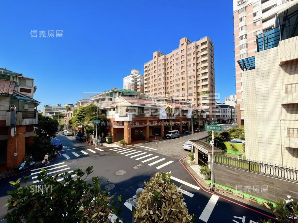推薦南屯大面寬角間金店面房屋室內格局與周邊環境