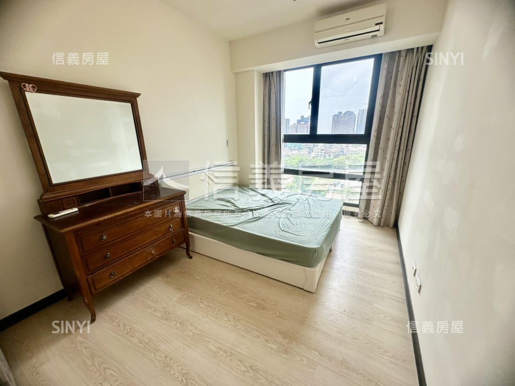 新杜拜朝南美視野附車位房屋室內格局與周邊環境