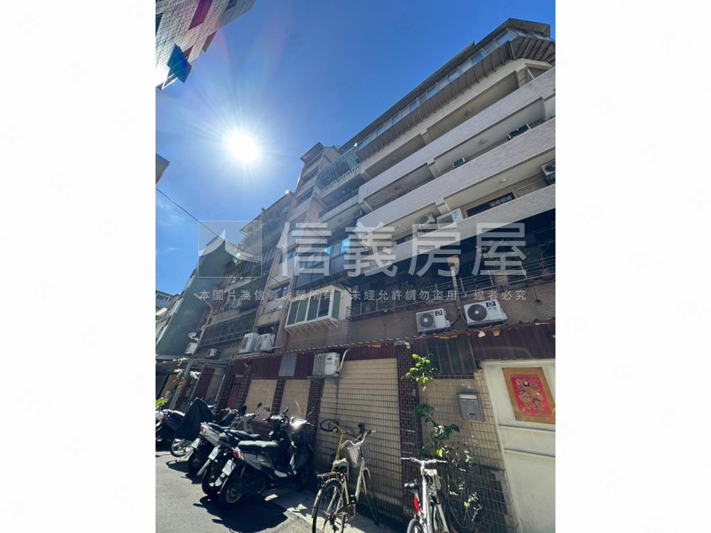 吉林雙併電梯邊間四房房屋室內格局與周邊環境