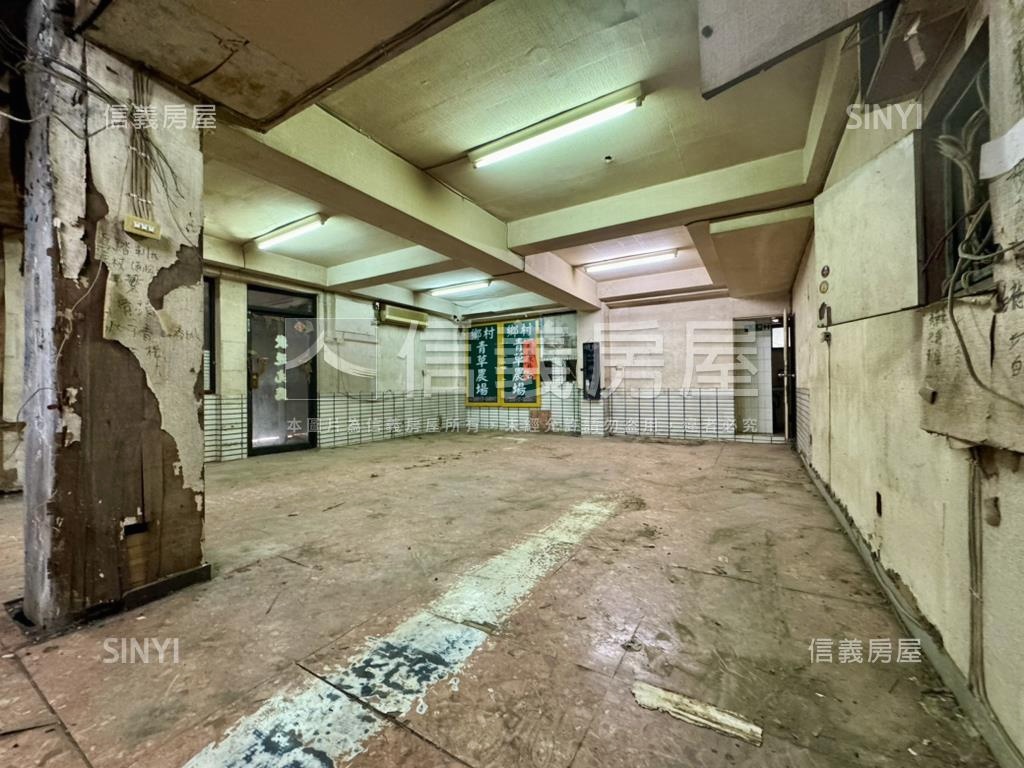 河畔首排．三角窗房屋室內格局與周邊環境