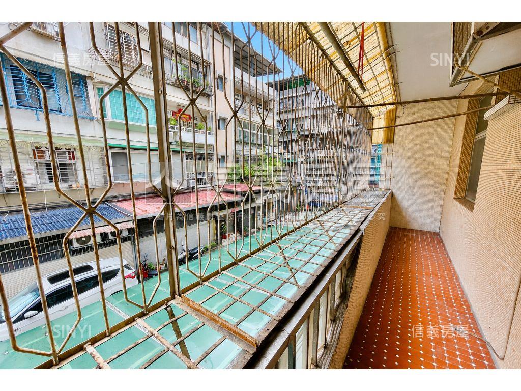 專任區公所捷運二樓美寓房屋室內格局與周邊環境