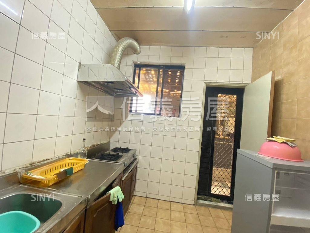 台北小城．綠景遼闊房屋室內格局與周邊環境