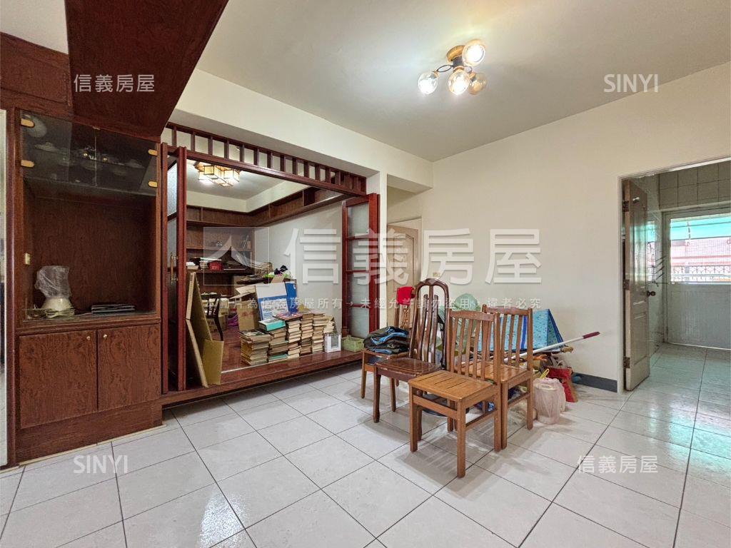 近都會公園高樓景觀大四房房屋室內格局與周邊環境