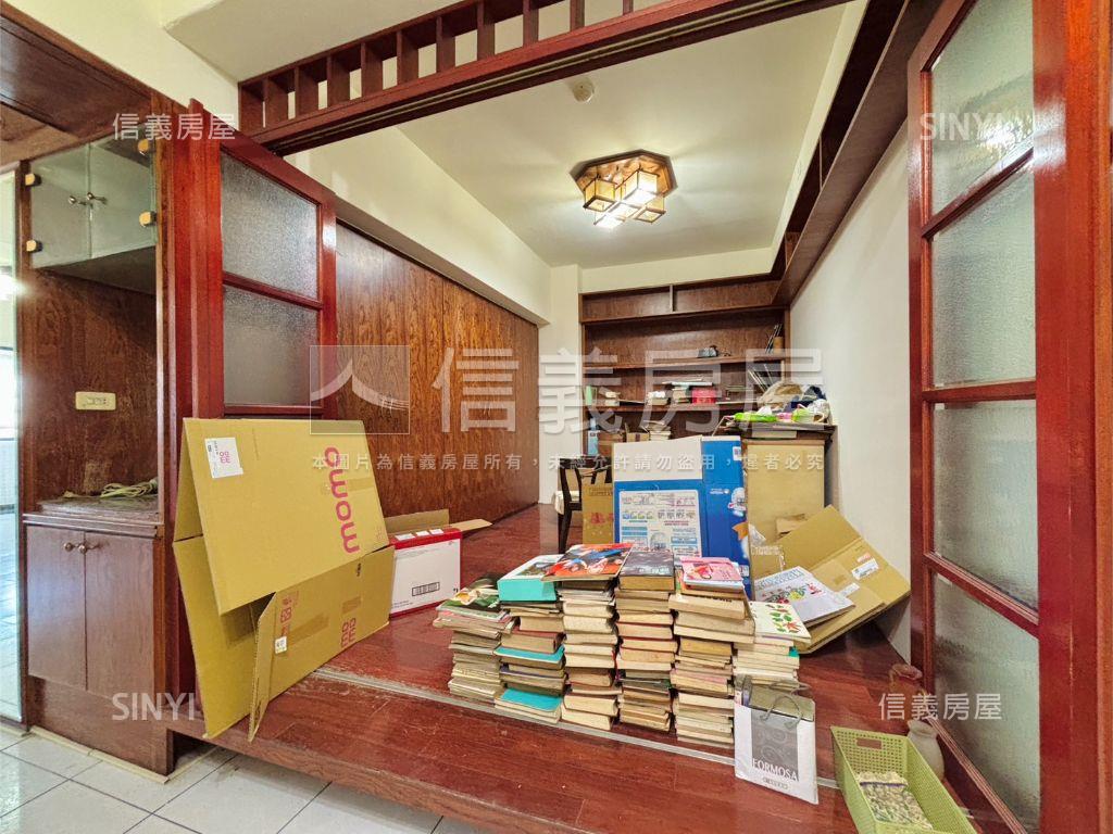 近都會公園高樓景觀大四房房屋室內格局與周邊環境