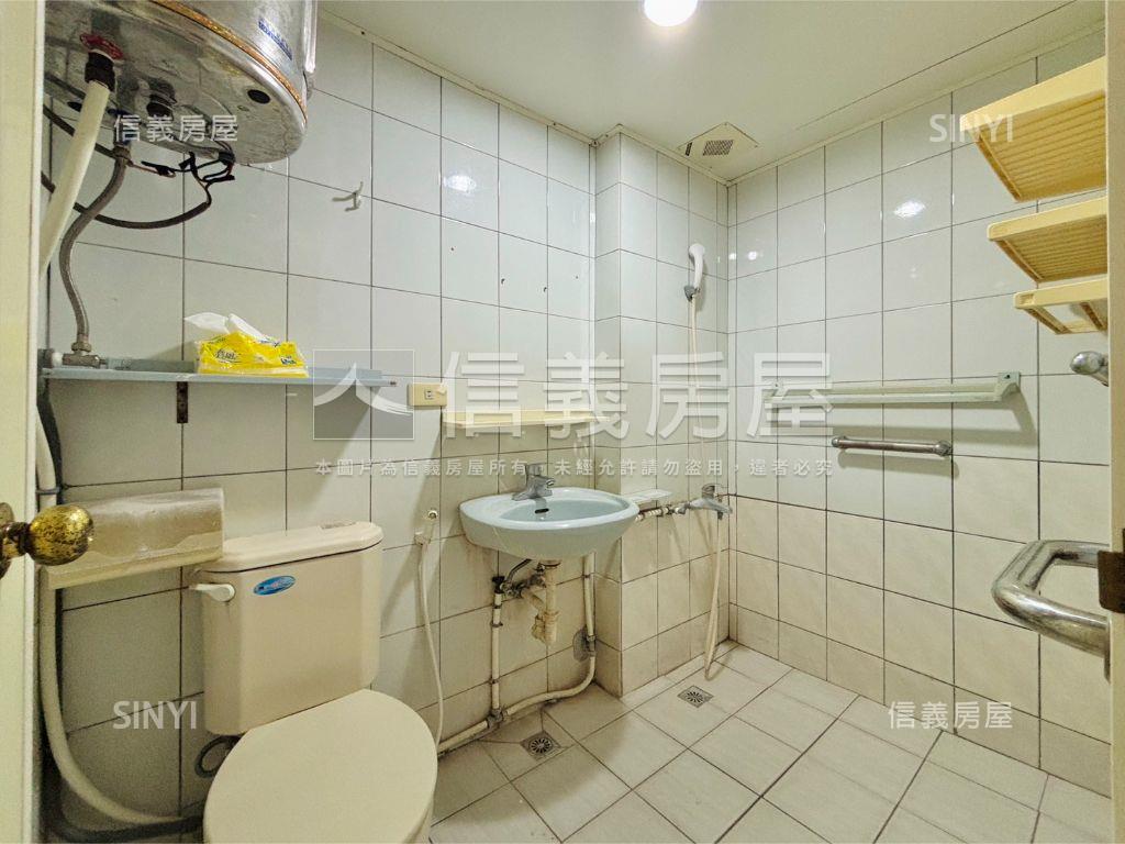 近都會公園高樓景觀大四房房屋室內格局與周邊環境