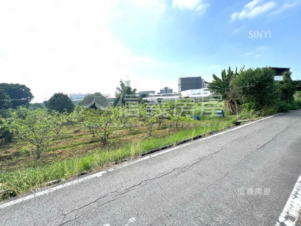 都計內大地坪開心農舍房屋室內格局與周邊環境