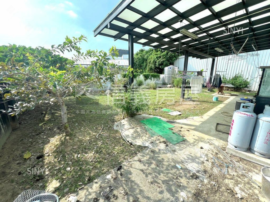 都計內大地坪開心農舍房屋室內格局與周邊環境