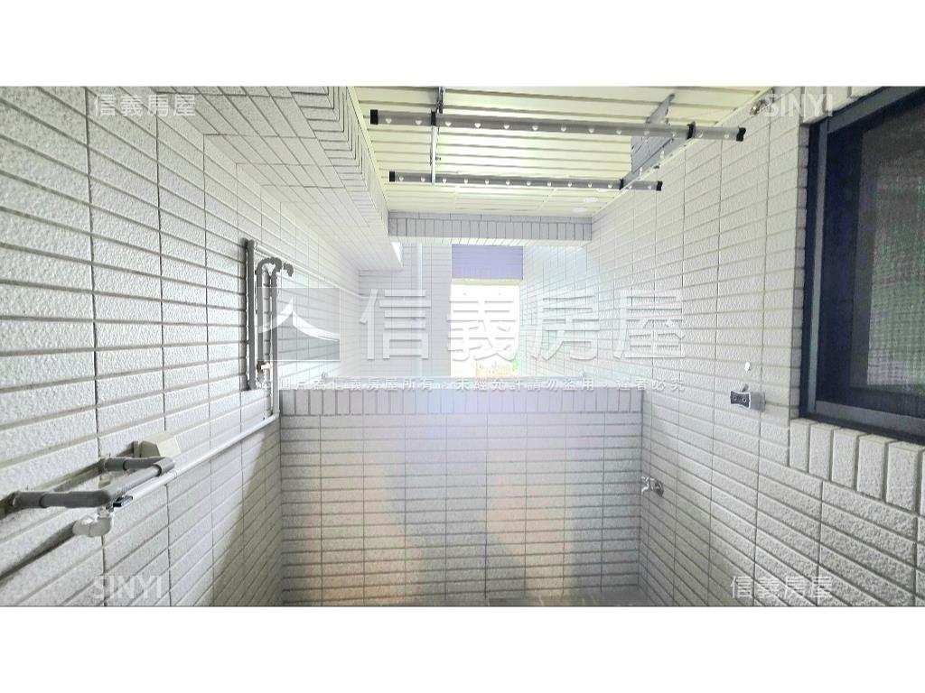 未來之丘高樓四房雙平車位房屋室內格局與周邊環境