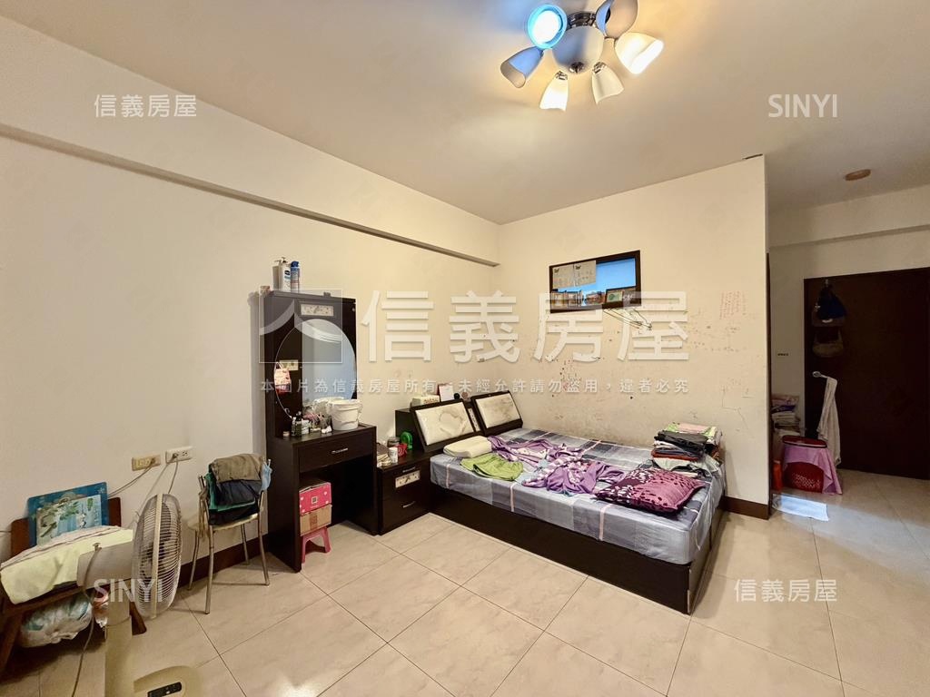 近捷運‧正街質感佳車墅房屋室內格局與周邊環境