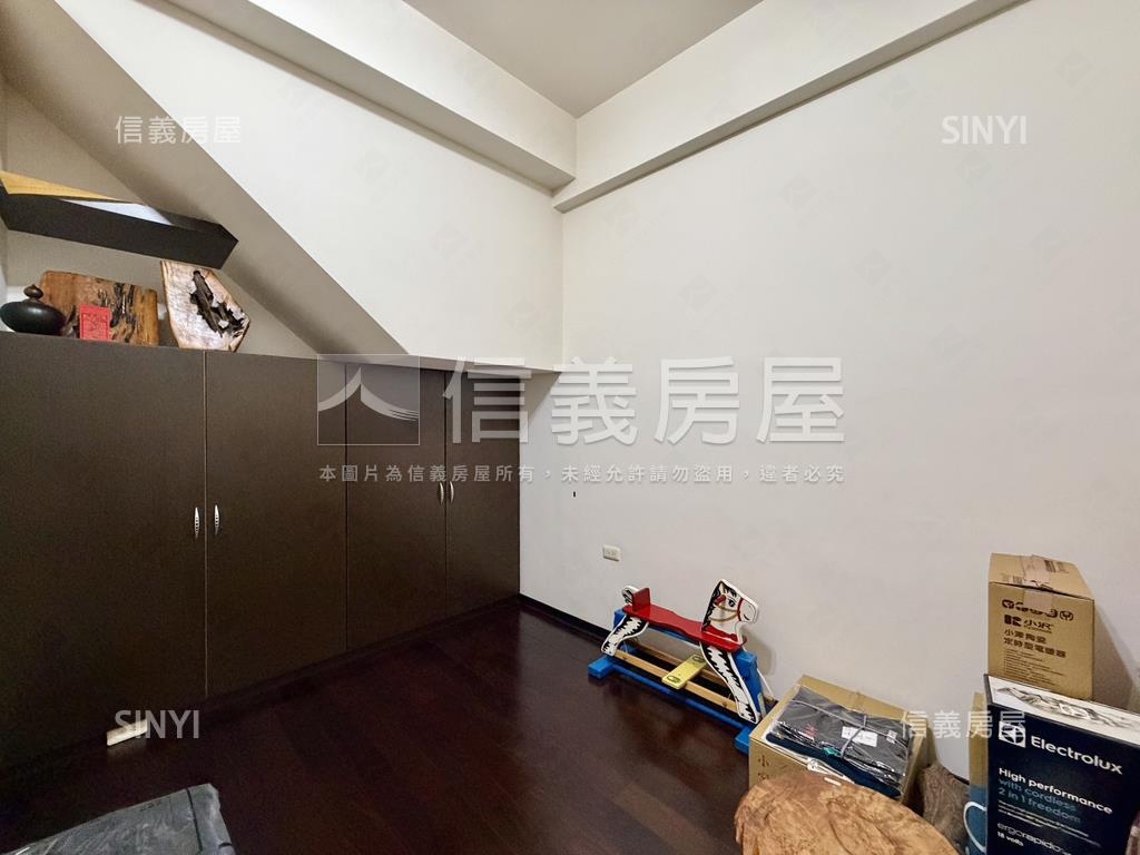 近捷運‧正街質感佳車墅房屋室內格局與周邊環境