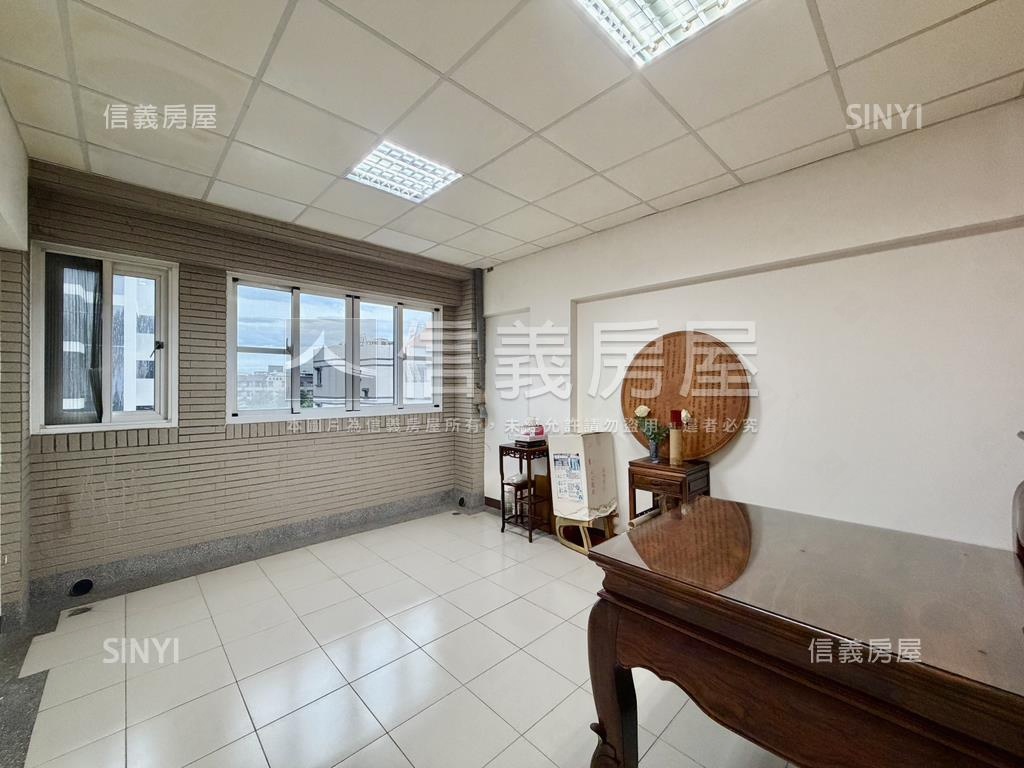 近捷運‧正街質感佳車墅房屋室內格局與周邊環境