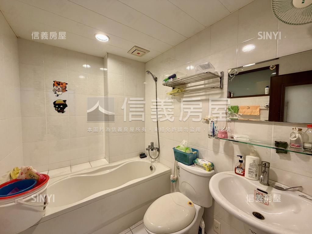 近捷運‧正街質感佳車墅房屋室內格局與周邊環境