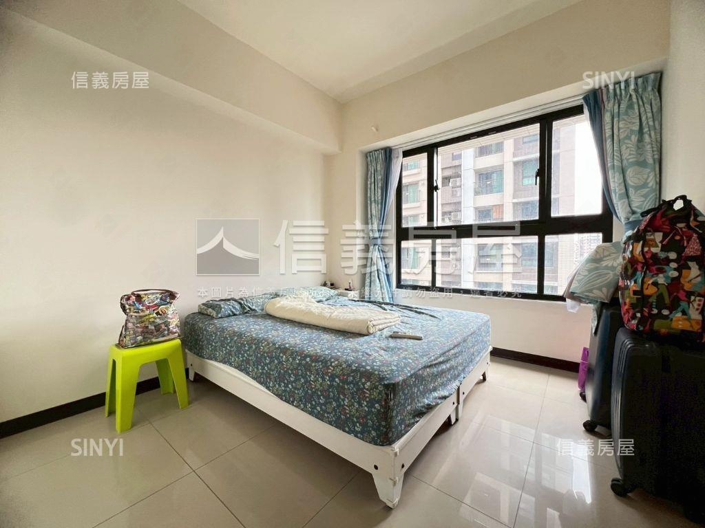 唯樂之丘帝王座兩房車位房屋室內格局與周邊環境