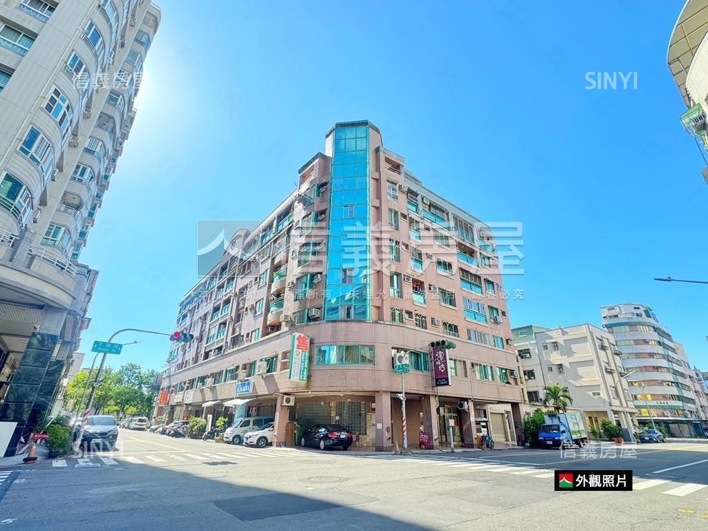 巨蛋．低公設．超實在三房房屋室內格局與周邊環境
