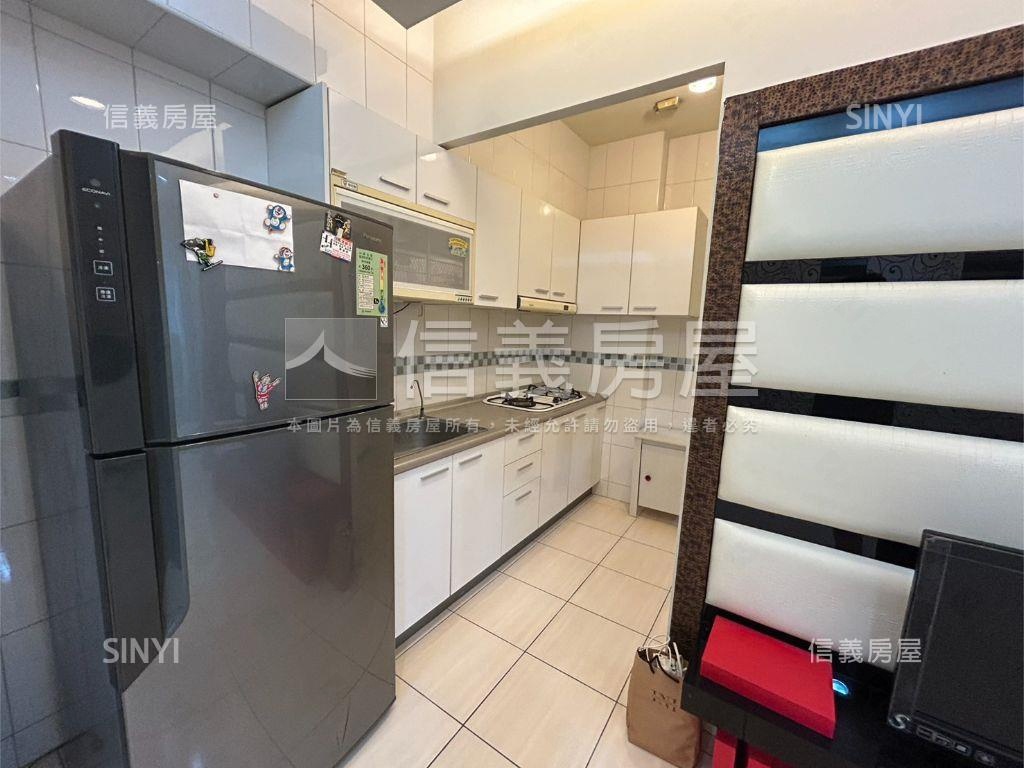 新光大道２房房屋室內格局與周邊環境