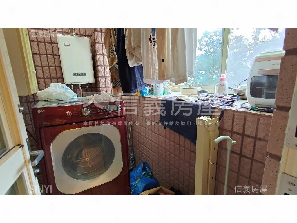稀有精美裝潢電梯兩房房屋室內格局與周邊環境