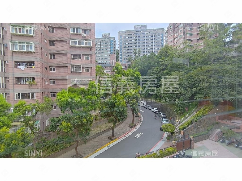 稀有精美裝潢電梯兩房房屋室內格局與周邊環境