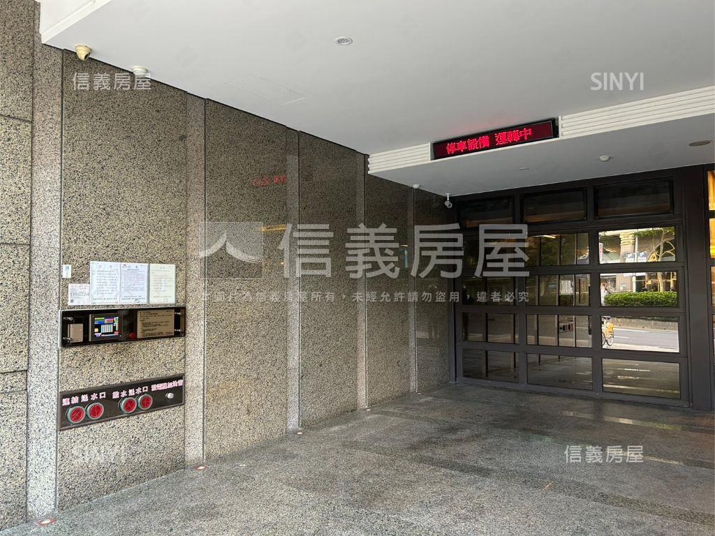 近附中森林公園菁選集車位房屋室內格局與周邊環境