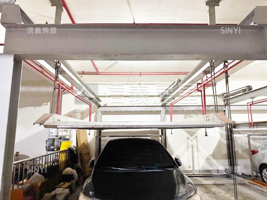 逢甲商圈大套房附車位房屋室內格局與周邊環境