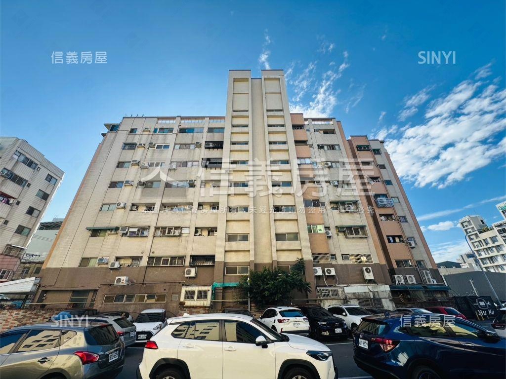逢甲商圈大套房附車位房屋室內格局與周邊環境