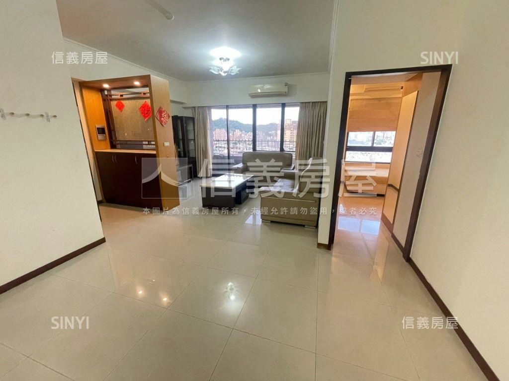 大坪林高峰會採光景觀吉品房屋室內格局與周邊環境