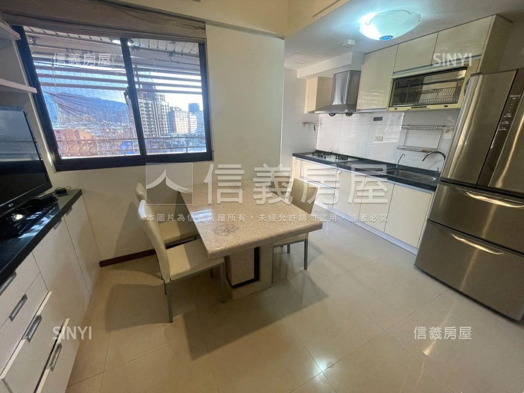 大坪林高峰會採光景觀吉品房屋室內格局與周邊環境