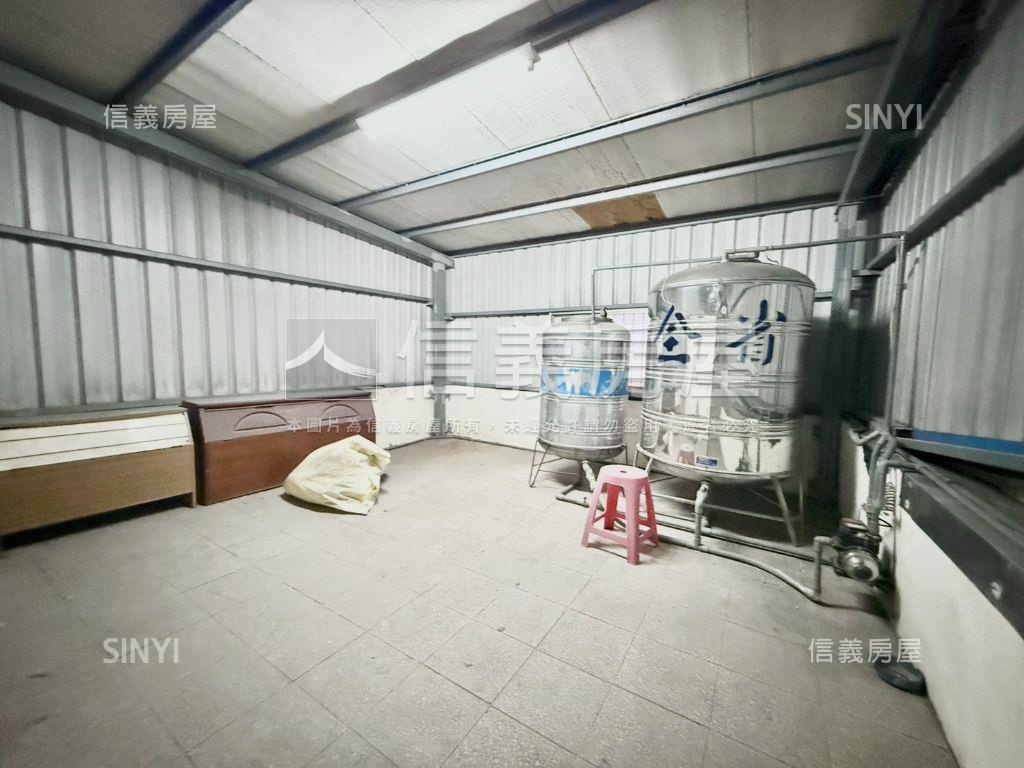 仁武前路後巷黃金透店房屋室內格局與周邊環境