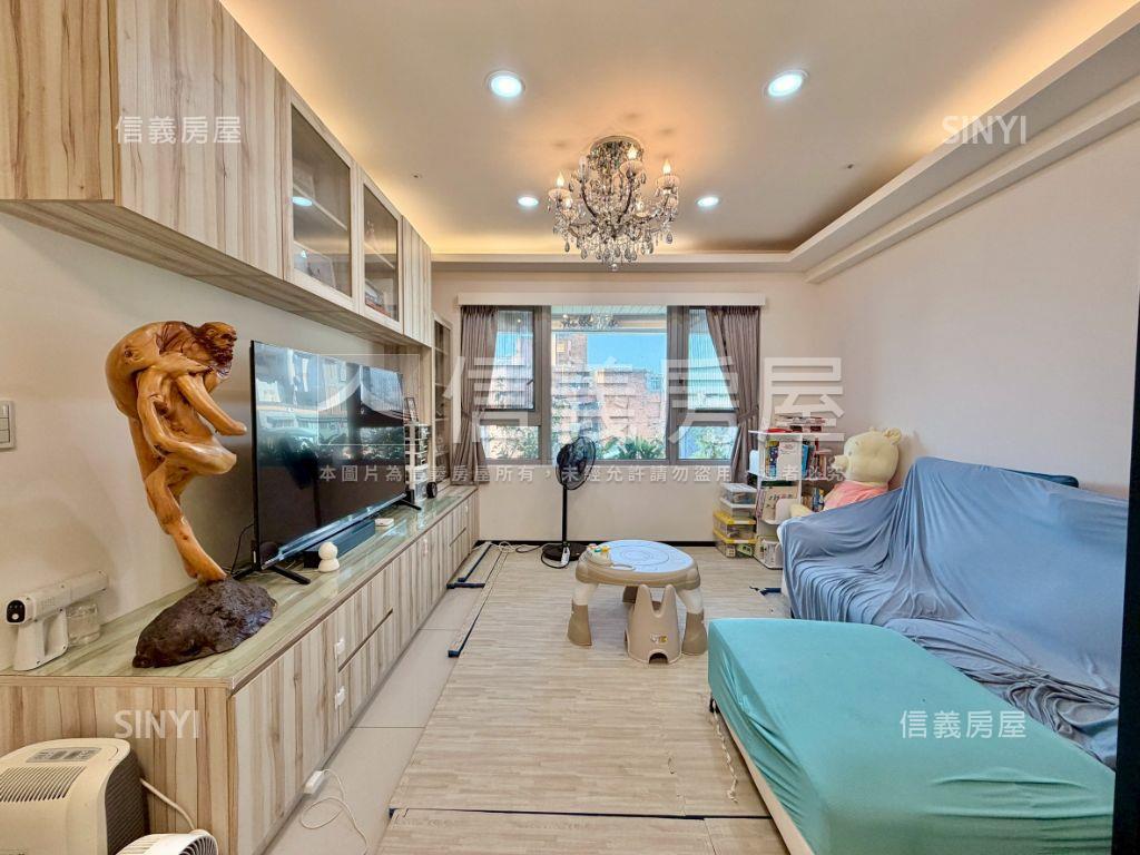 世紀雙星精美三房平面車位房屋室內格局與周邊環境