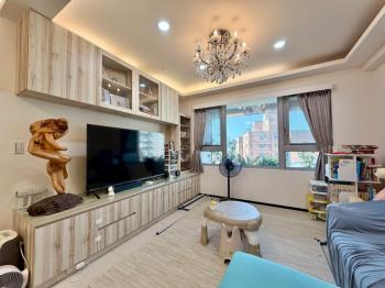 世紀雙星精美三房平面車位