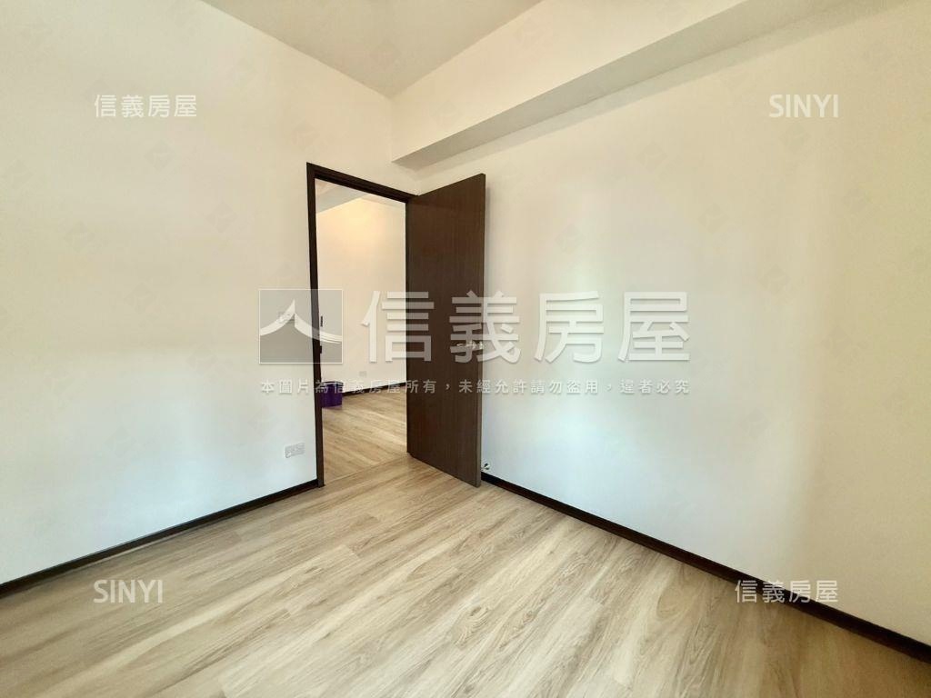 勝美讚全新未住三房平車房屋室內格局與周邊環境