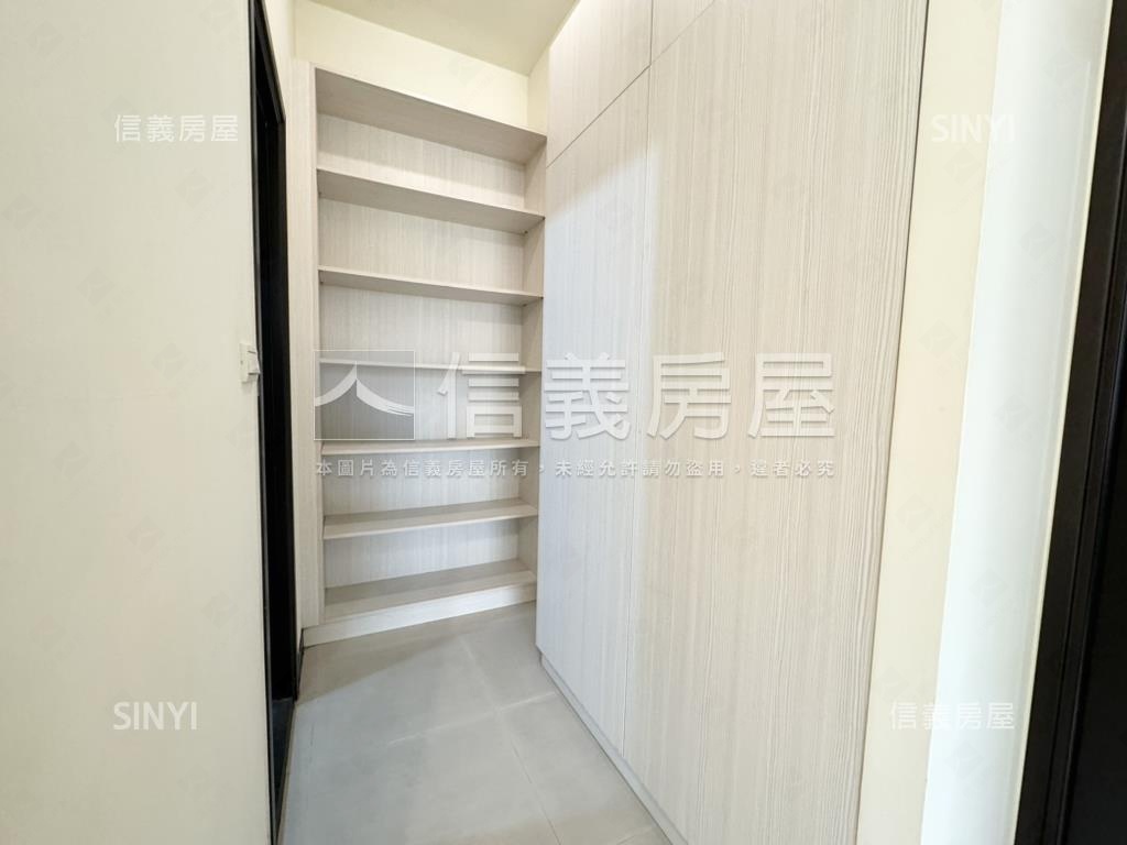 近捷運!世界之心兩房兩衛房屋室內格局與周邊環境