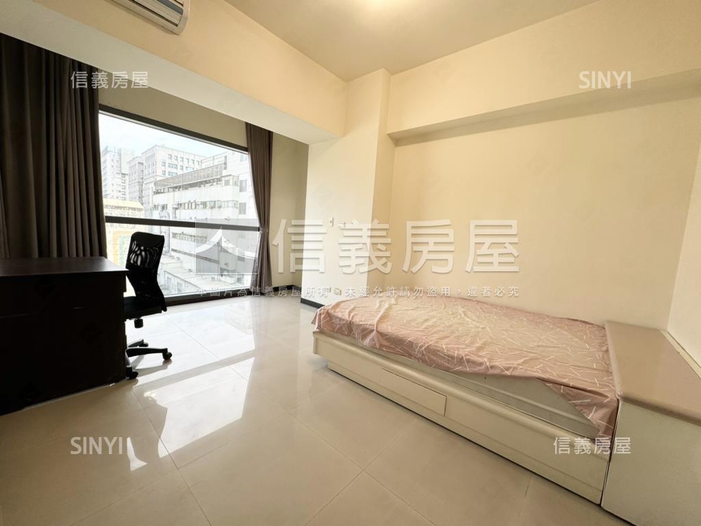 近捷運!世界之心兩房兩衛房屋室內格局與周邊環境