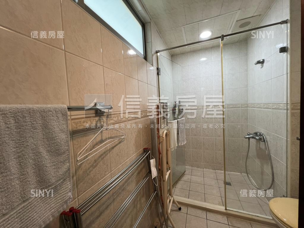 中山國中捷運稀有當代復興房屋室內格局與周邊環境